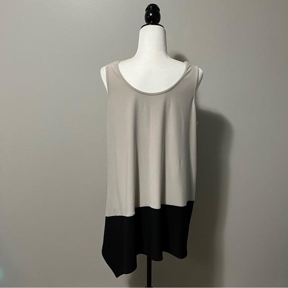 Sympli Color Block Reversible Angle Tank - Picture 10 of 12